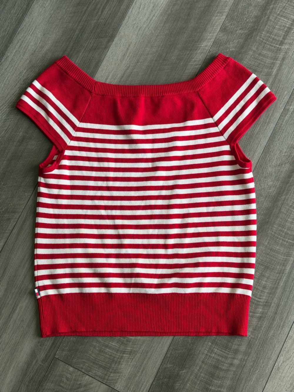 Tommy Hilfiger Women’s Red White Striped Knit Off-Shoulder Short Sleeve Top L/G - Picture 2 of 3